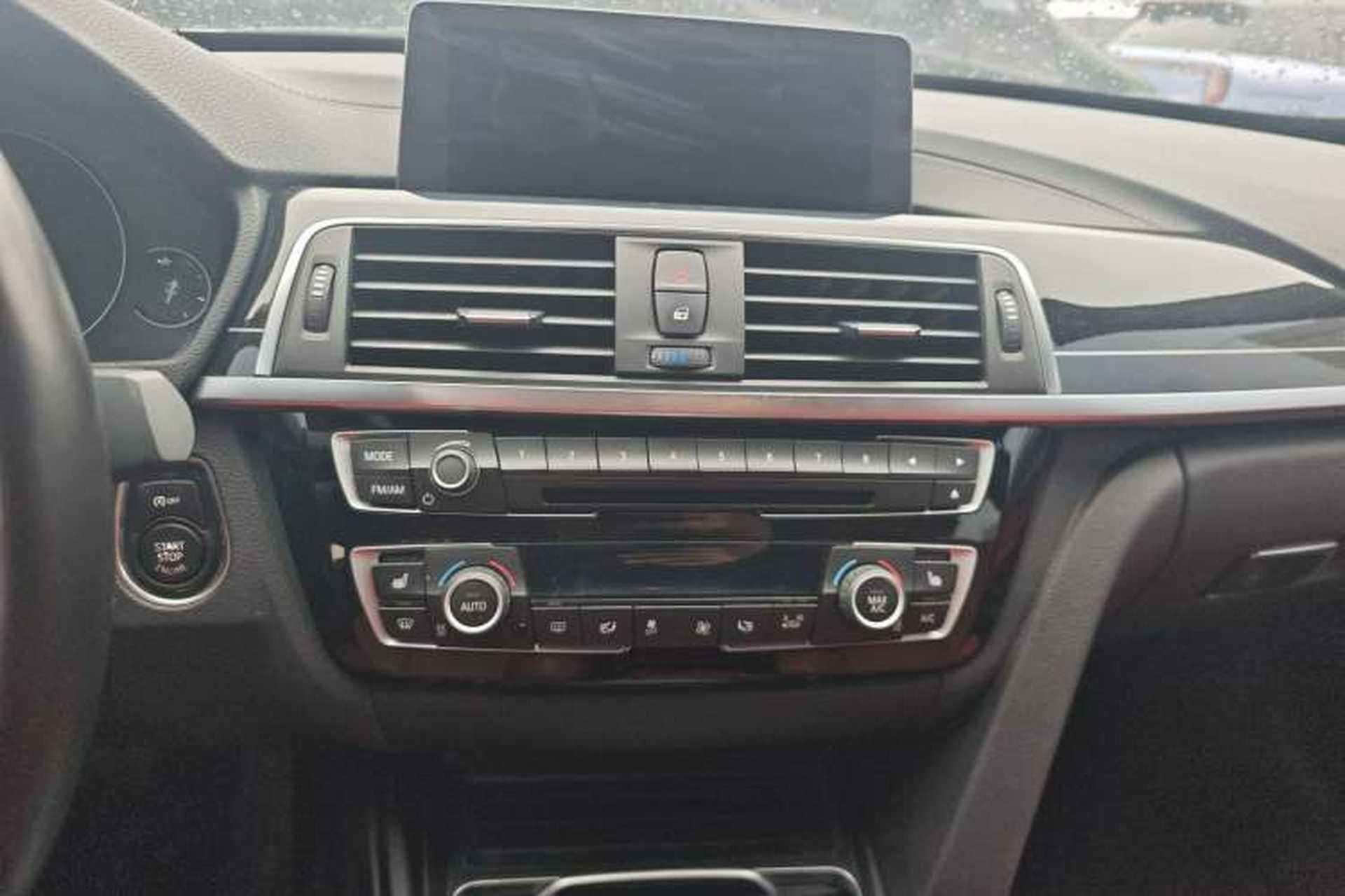Used BMW 3 Series GT 2018 330i xDrive M Sport Edition Audio And AC Panel