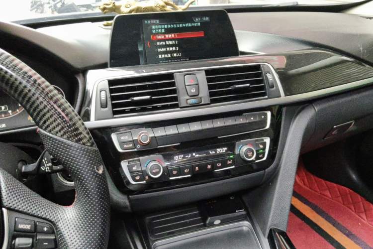 Used BMW 3 Series GT 2018 320i Sport Edition Audio And AC Panel