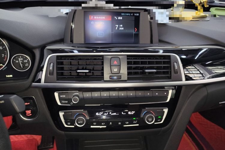 Used BMW 3 Series GT 2018 320i Sport Edition Audio And AC Panel