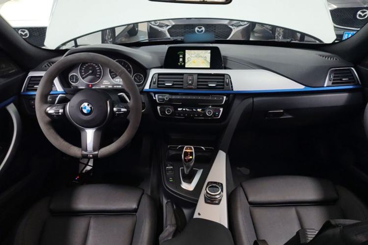 Used BMW 3 Series GT 2018 320i M Sport Edition Center Console