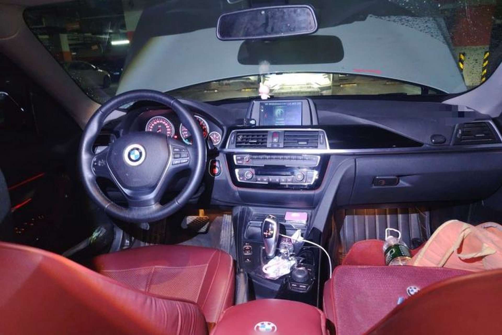 Used BMW 3 Series GT 2018 320i Sport Edition Center Console