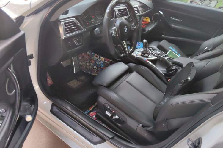 Used BMW 3 Series GT 2018 320i Sport Edition Driver Seat