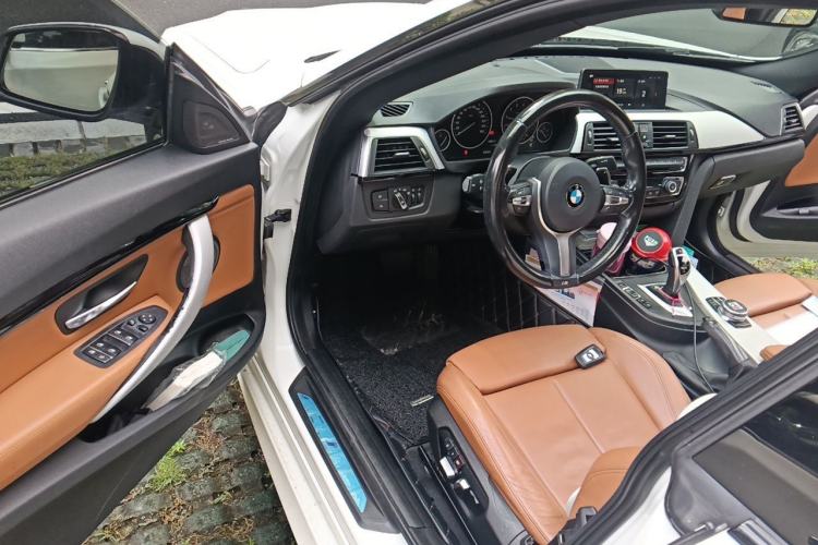 Used BMW 3 Series GT 2018 320i M Sport Edition Driver Seat