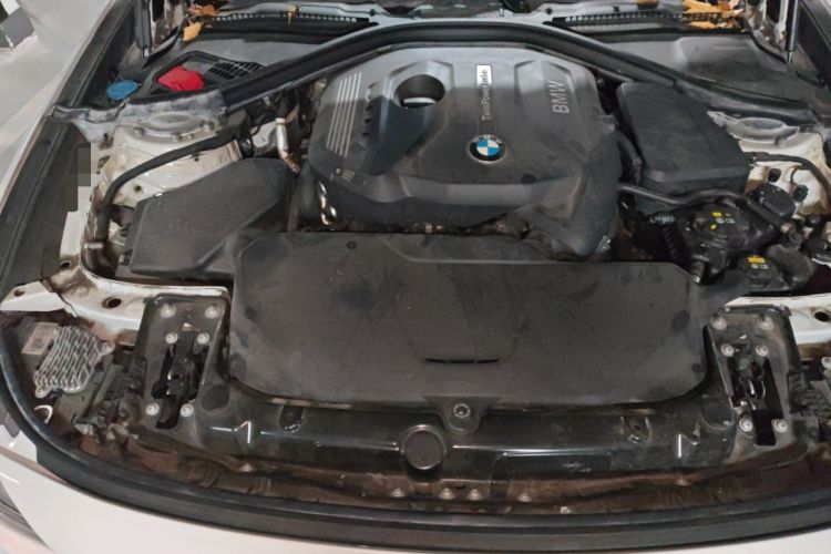 Used BMW 3 Series GT 2018 320i Sport Edition Engine Bay