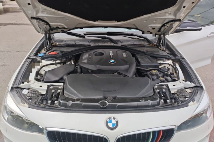 Used BMW 3 Series GT 2018 320i Sport Edition Engine Bay