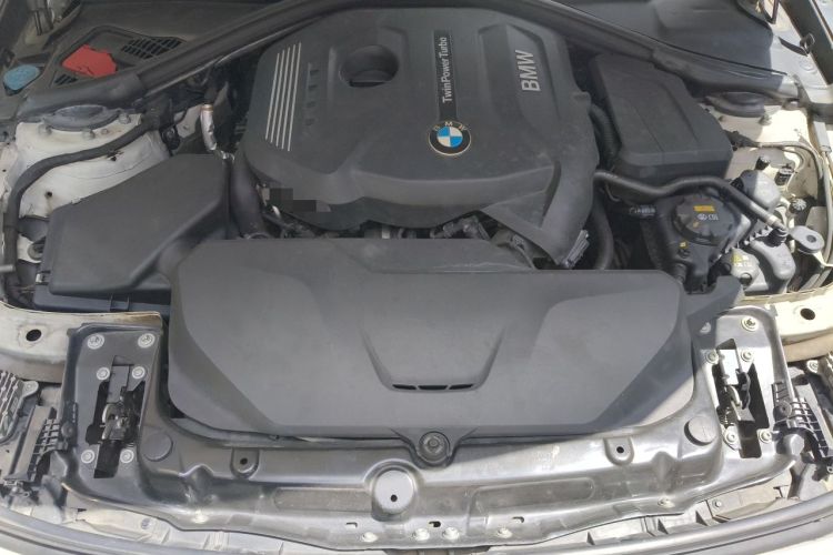 Used BMW 3 Series GT 2018 320i M Sport Edition Engine Bay