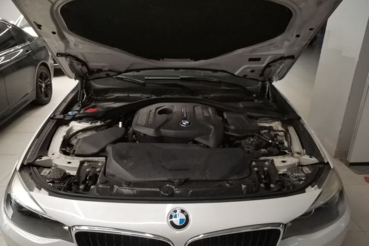 Used BMW 3 Series GT 2018 320i Sport Edition Engine Bay