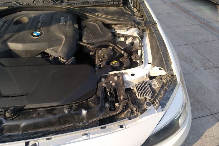 Used BMW 3 Series GT 2018 320i M Sport Edition Engine Bay Left