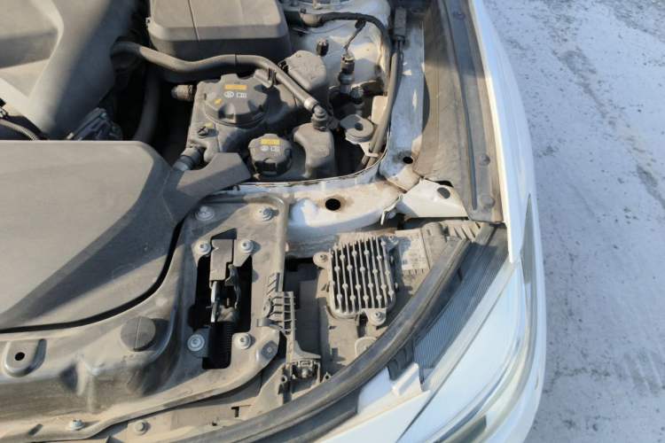 Used BMW 3 Series GT 2018 320i Sport Edition Engine Bay Left