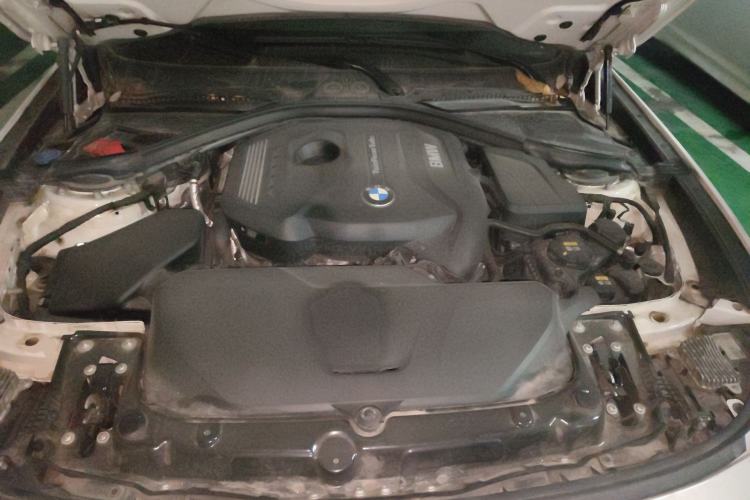 Used BMW 3 Series GT 2018 320i M Sport Edition Engine Bay