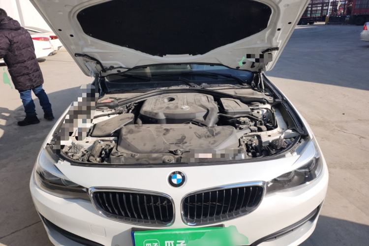 Used BMW 3 Series GT 2018 320i Sport Edition Engine Bay