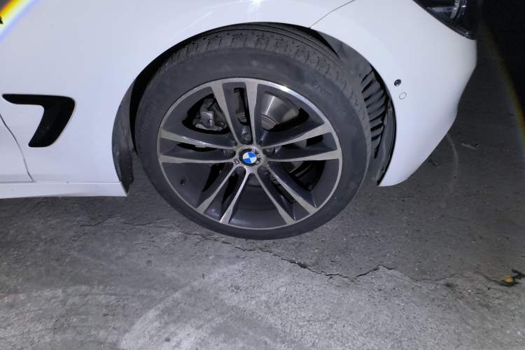 Used BMW 3 Series GT 2018 330i xDrive M Sport Edition Exterior 1