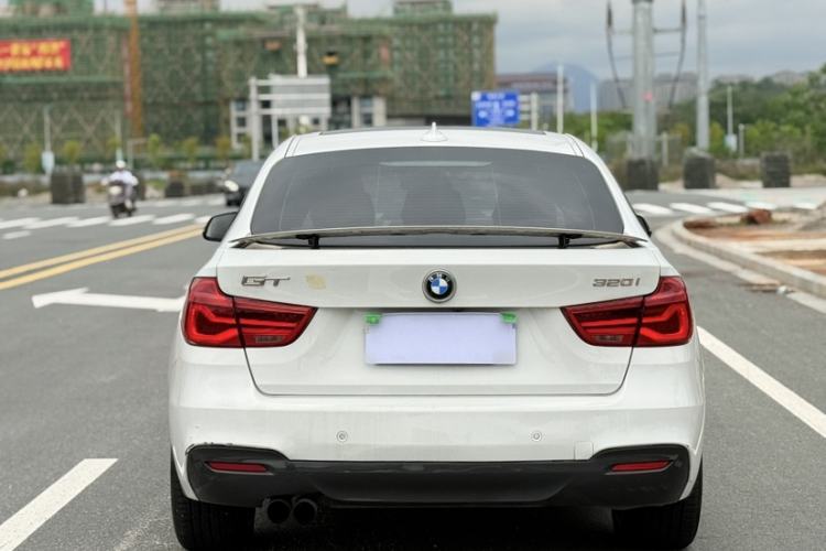Used BMW 3 Series GT 2018 320i M Sport Edition Exterior 1