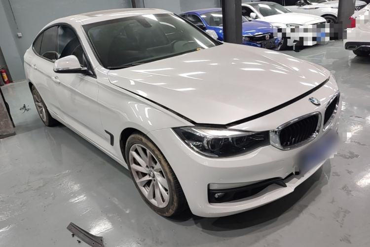 Used BMW 3 Series GT 2018 320i Sport Edition Exterior 1