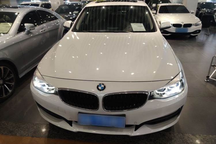 Used BMW 3 Series GT 2018 320i Sport Edition Exterior 1