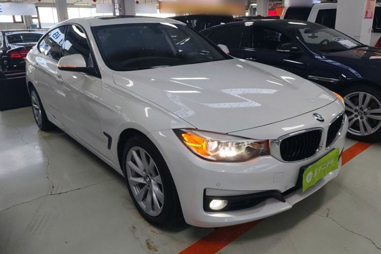 Used BMW 3 Series GT 2018 320i Sport Edition Exterior 1