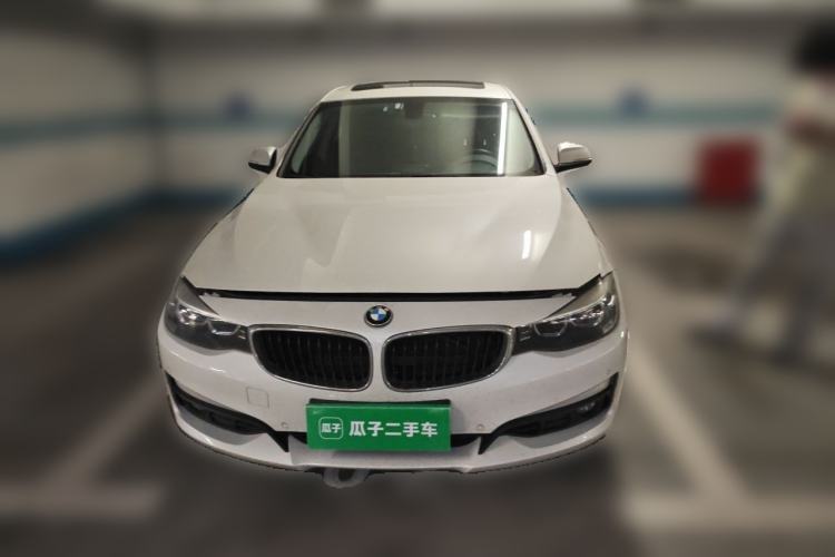 Used BMW 3 Series GT 2018 320i Sport Edition Exterior 1