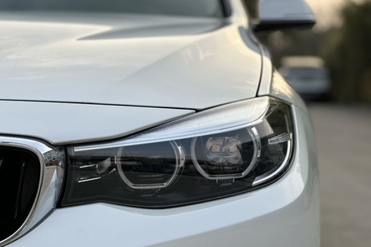 Used BMW 3 Series GT 2018 320i Sport Edition Exterior 10