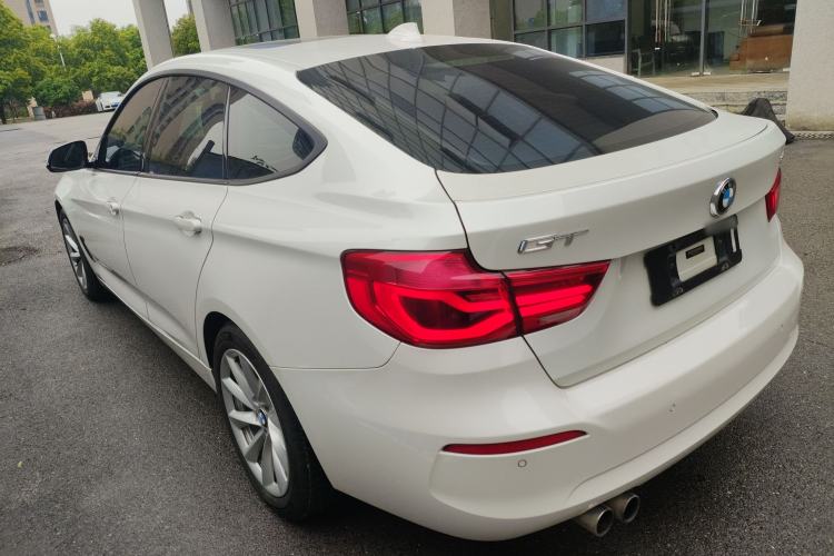 Used BMW 3 Series GT 2018 320i Sport Edition Exterior 2