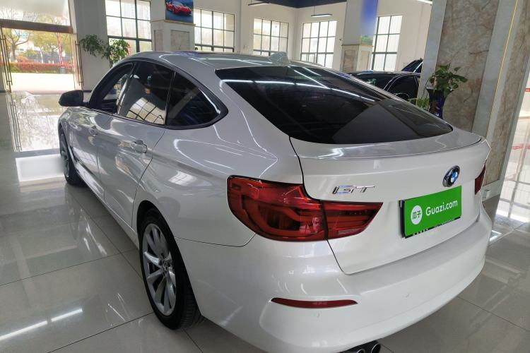 Used BMW 3 Series GT 2018 320i Sport Edition Exterior 2