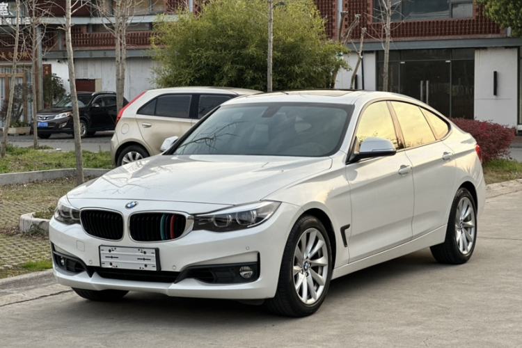 Used BMW 3 Series GT 2018 320i Sport Edition Exterior 4