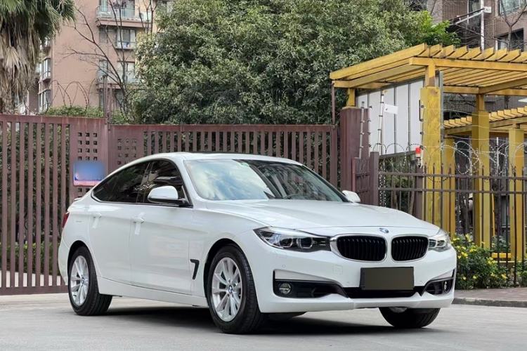 Used BMW 3 Series GT 2018 320i Sport Edition Exterior 5
