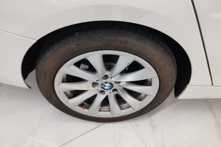 Used BMW 3 Series GT 2018 320i Sport Edition Exterior 5
