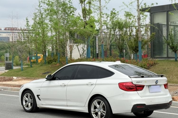 Used BMW 3 Series GT 2018 320i M Sport Edition Exterior 6