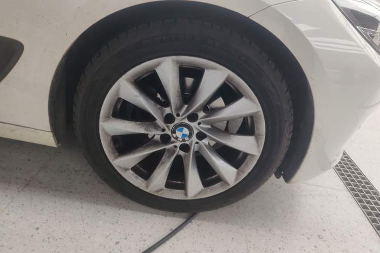 Used BMW 3 Series GT 2018 320i Sport Edition Exterior 7