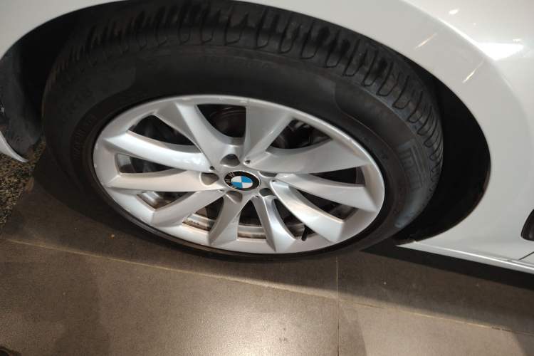 Used BMW 3 Series GT 2018 320i Sport Edition Exterior 7