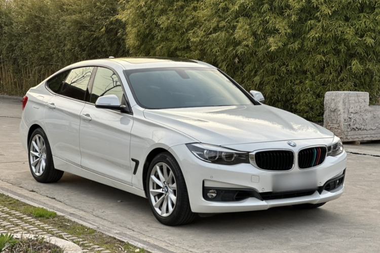 Used BMW 3 Series GT 2018 320i Sport Edition Exterior 9