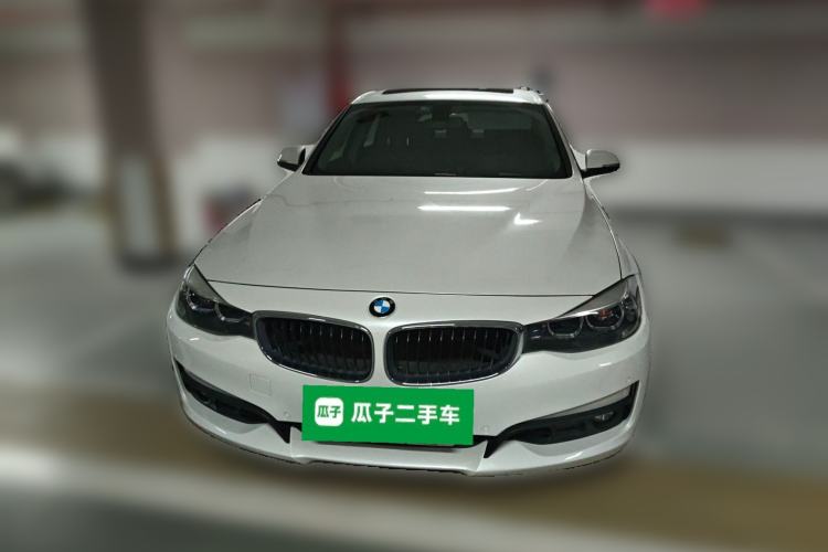 Used BMW 3 Series GT 2018 320i Sport Edition Front