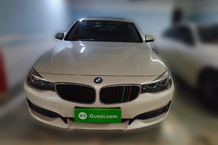 Used BMW 3 Series GT 2018 320i Sport Edition Front