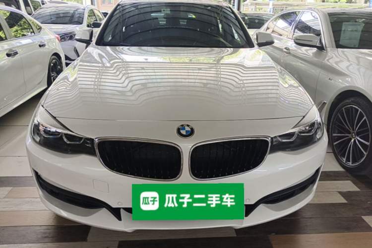 Used BMW 3 Series GT 2018 320i Sport Edition Front