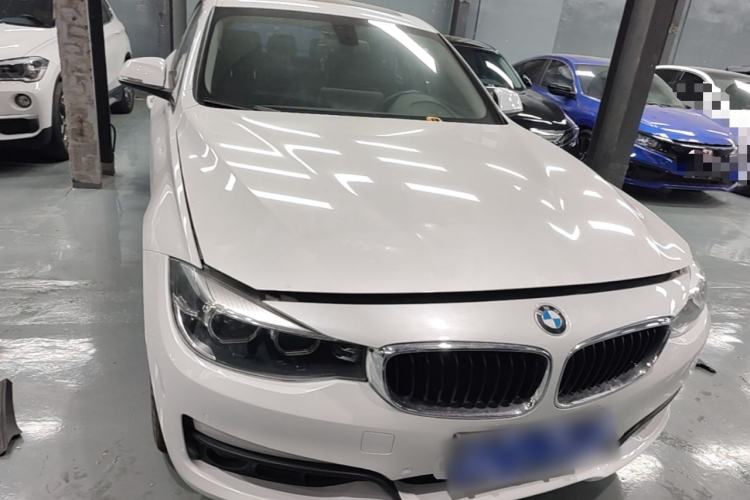 Used BMW 3 Series GT 2018 320i Sport Edition Front