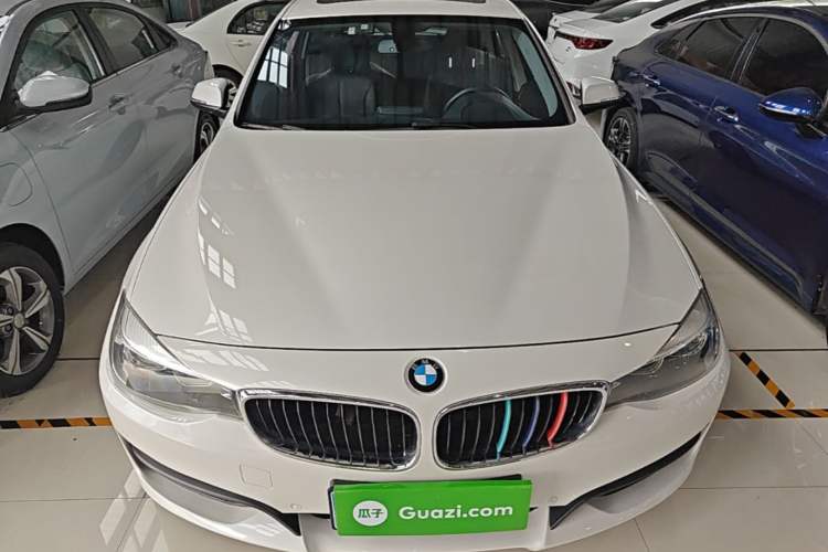 Used BMW 3 Series GT 2018 320i Sport Edition Front
