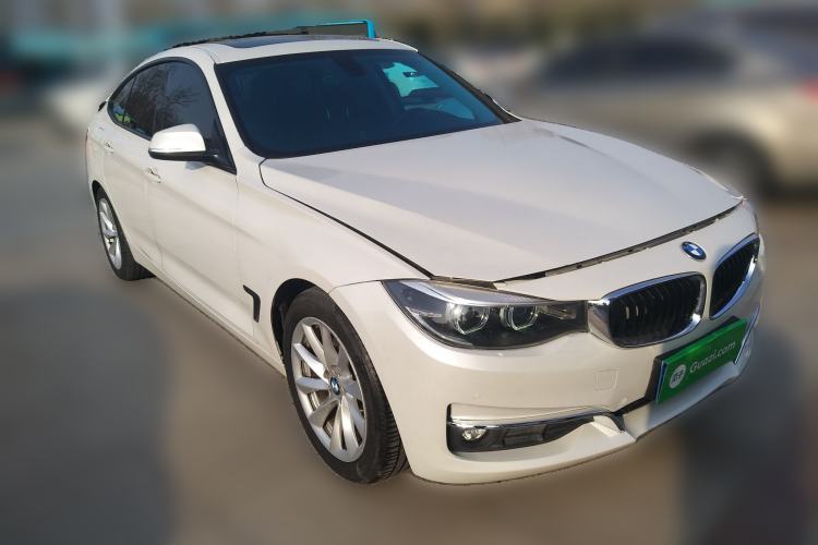 Used BMW 3 Series GT 2018 320i M Sport Edition Front Right 45 Deg