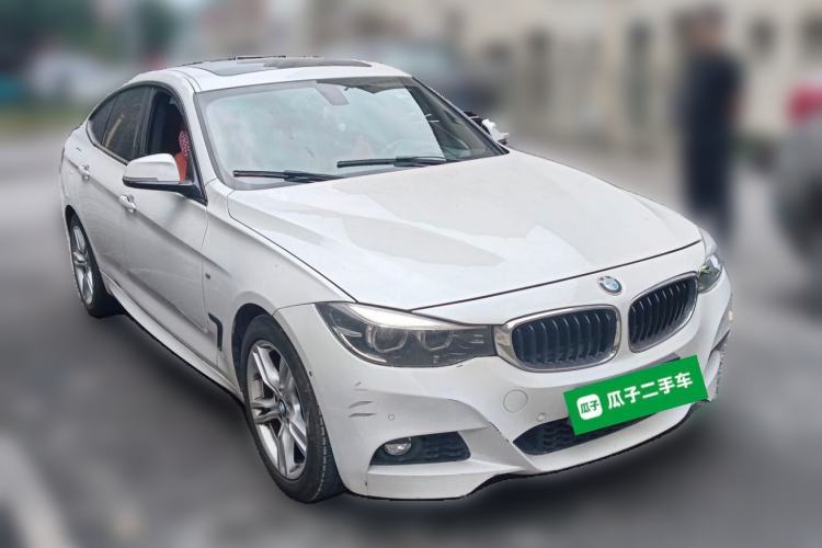 Used BMW 3 Series GT 2018 320i Sport Edition Front Right 45 Deg