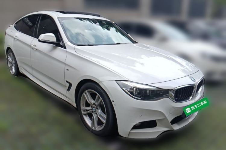 Used BMW 3 Series GT 2018 320i M Sport Edition Front Right 45 Deg