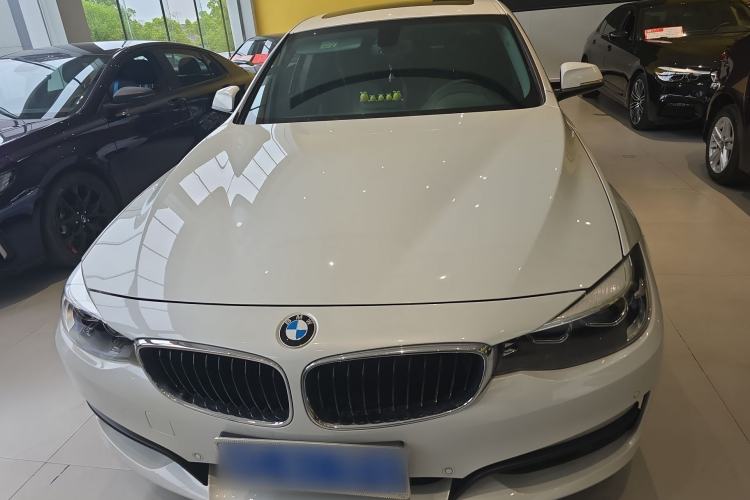 Used BMW 3 Series GT 2018 320i Sport Edition Front