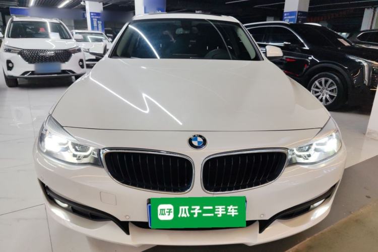 Used BMW 3 Series GT 2018 320i Sport Edition Front