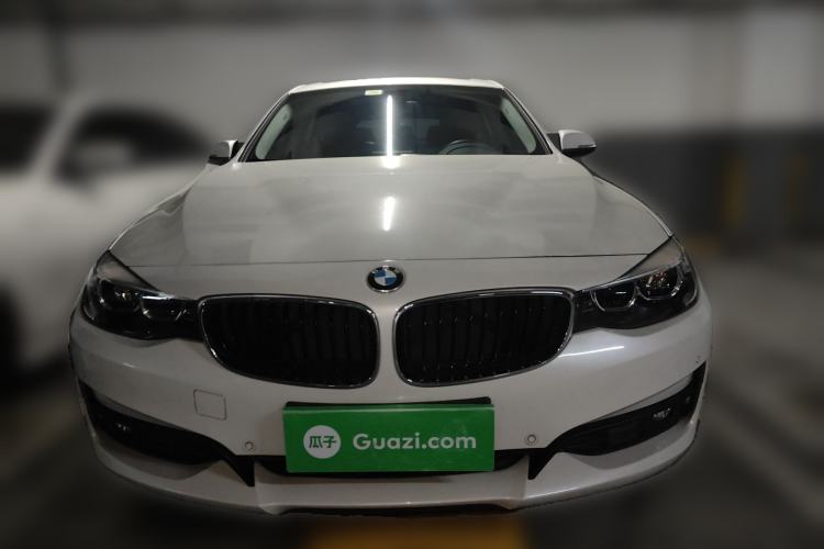 Used BMW 3 Series GT 2018 320i Sport Edition Front