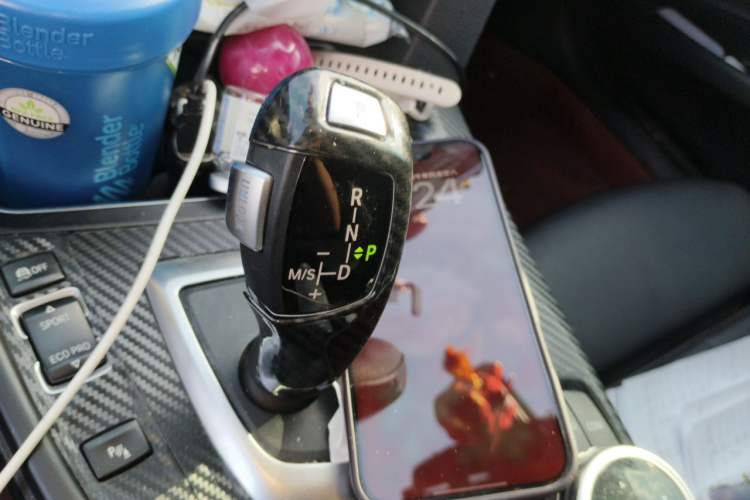 Used BMW 3 Series GT 2018 320i Sport Edition Gear Lever
