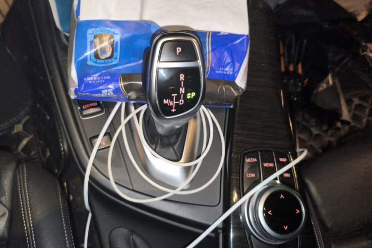 Used BMW 3 Series GT 2018 320i Luxury Design Package Gear Lever