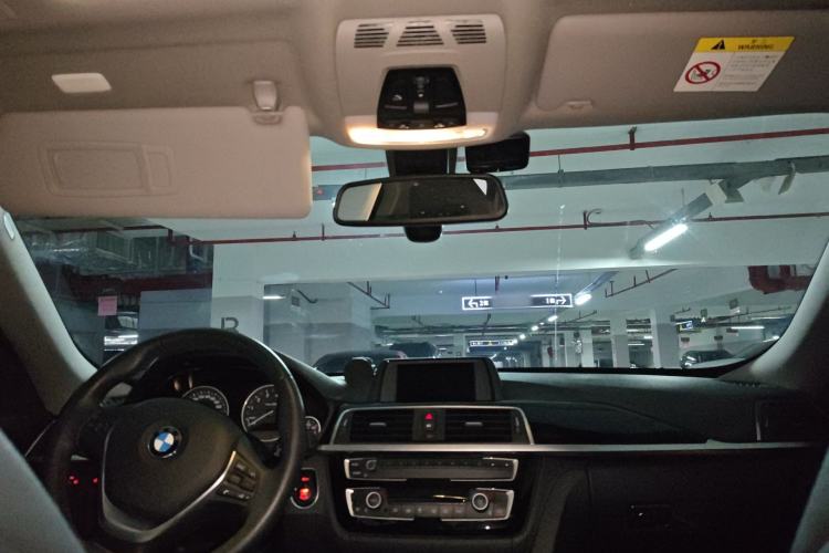 Used BMW 3 Series GT 2018 320i Sport Edition Headliner