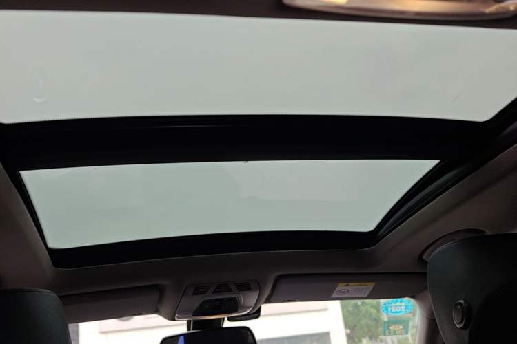 Used BMW 3 Series GT 2018 320i Sport Edition Headliner