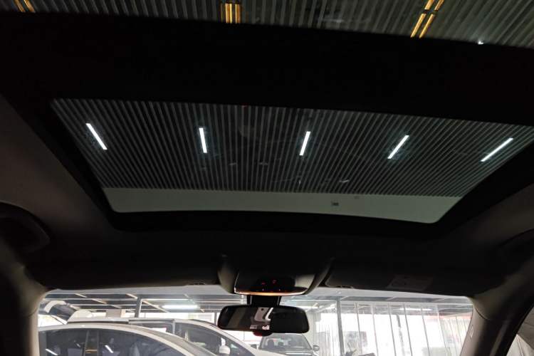 Used BMW 3 Series GT 2018 320i Sport Edition Headliner