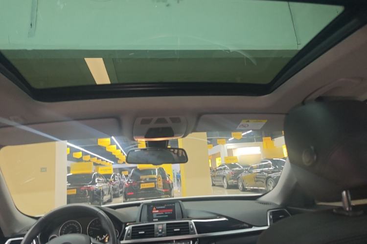 Used BMW 3 Series GT 2018 320i Sport Edition Headliner