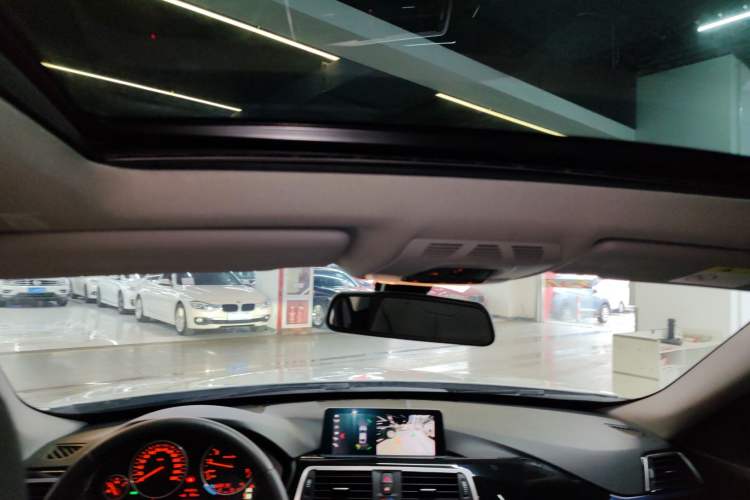 Used BMW 3 Series GT 2018 320i Sport Edition Headliner