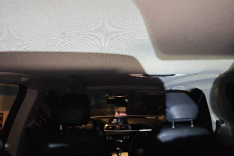 Used BMW 3 Series GT 2018 320i Sport Edition Headliner